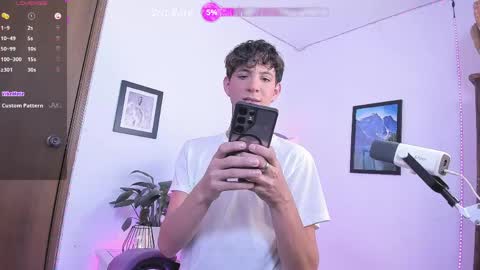 Ethan Ross online show from April 30, 10:25 pm