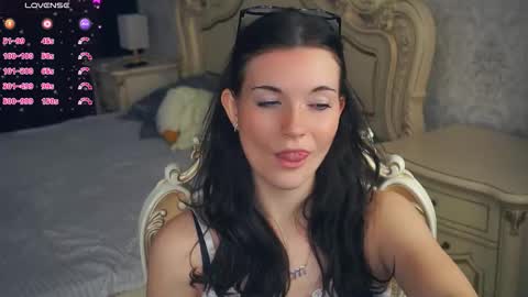 Pamula online show from November 18, 6:22 pm