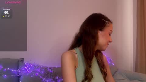Snapshot of eva_collins_x chatting on September 26, 2:19 am Eva online show from September 26, 2:19 am