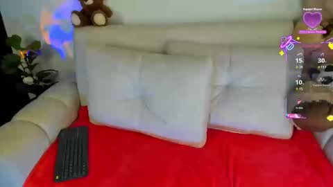 Snapshot of eva_lee18 chatting on September 20, 11:19 pm Eva online show from September 20, 11:19 pm