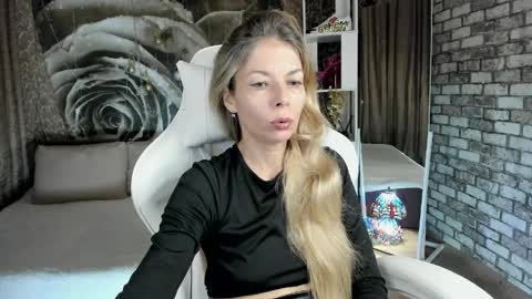 Eva online show from April 4, 4:58 pm