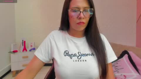 Eva  online show from April 12, 1:26 pm