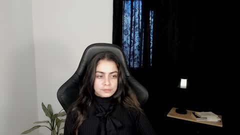 eva_monn online show from January 6, 9:00 pm