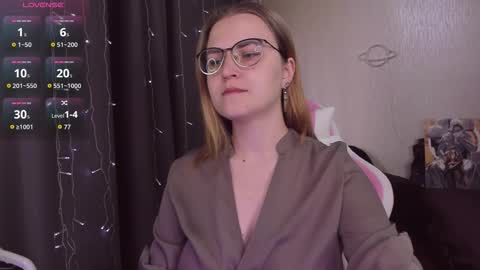 Snapshot of eva_orchid chatting on September 24, 12:01 pm Eva online show from September 24, 12:01 pm