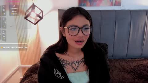 Snapshot of eva_rosee_ chatting on October 4, 12:25 pm Eva Emily online show from October 4, 12:25 pm