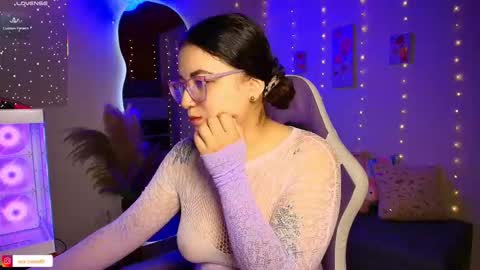 Eva  online show from February 1, 12:02 pm