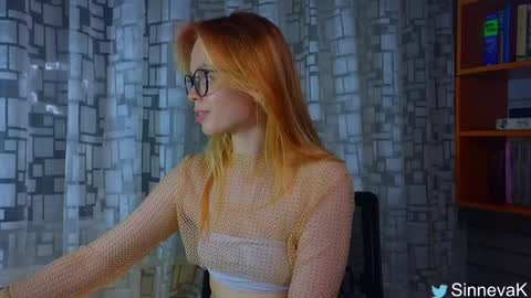 Snapshot of eva_sinn chatting on February 4, 7:00 pm Hi there i am Eva and i wish create a nice community with you so join my Ticket Show for more pleasure online show from February 4, 7:00 pm
