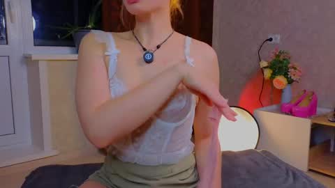Hi there i am Eva and i wish create a nice community with you so join my Ticket Show for more pleasure online show from April 15, 7:58 pm