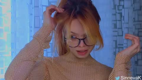 Snapshot of eva_sinn chatting on February 3, 9:41 am Hi there i am Eva and i wish create a nice community with you so join my Ticket Show for more pleasure online show from February 3, 9:41 am