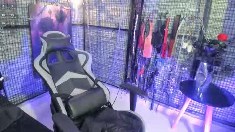 Snapshot of evaa_bdsm chatting on September 12, 3:08 am EVA INDEPENDENT MODEL online show from September 12, 3:08 am