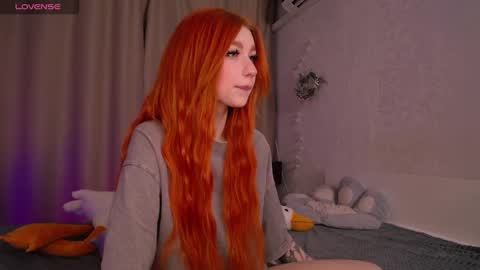 Snapshot of evaa_moonn_ chatting on December 23, 11:14 am Eva online show from December 23, 11:14 am