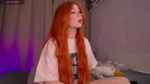 Snapshot of evaa_moonn_ chatting on March 8, 9:06 am Eva online show from March 8, 9:06 am