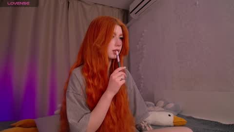 Snapshot of evaa_moonn_ chatting on March 11, 2:53 am Eva online show from March 11, 2:53 am