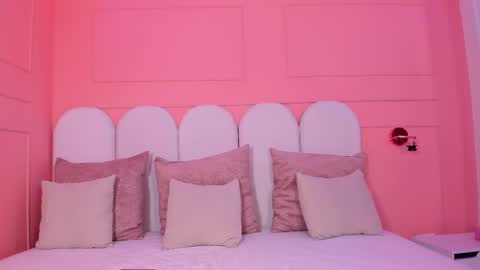 Snapshot of evaa_rose_ chatting on February 20, 10:26 pm Eva online show from February 20, 10:26 pm