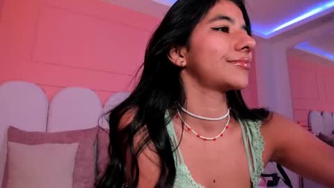 Snapshot of evaa_rose_ chatting on February 15, 11:50 am Eva online show from February 15, 11:50 am