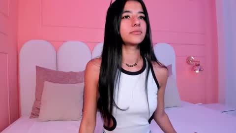Snapshot of evaa_rose_ chatting on February 17, 12:05 pm Eva online show from February 17, 12:05 pm