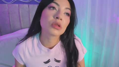 julieth online show from April 9, 7:41 pm