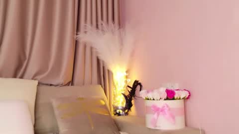 Eva 3 online show from February 12, 7:35 pm