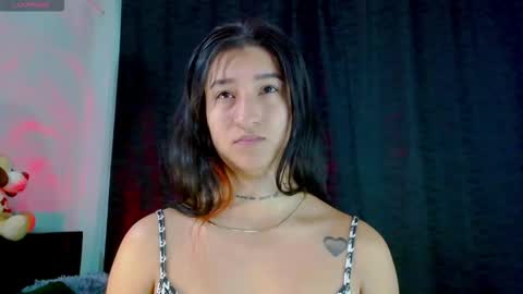 Snapshot of evah_lee chatting on October 15, 3:43 am Evah Lee online show from October 15, 3:43 am