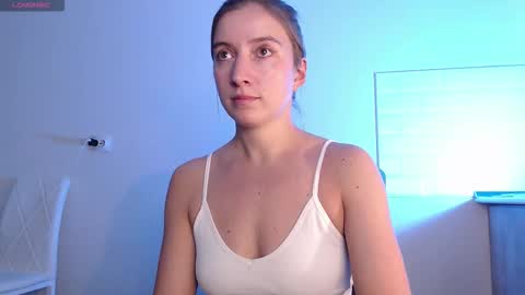 Snapshot of evahailey_ chatting on September 10, 3:18 am Eva online show from September 10, 3:18 am