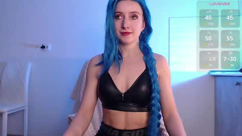 Snapshot of evahailey_ chatting on February 27, 3:51 am Eva online show from February 27, 3:51 am