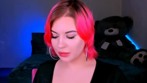 Eva online show from February 5, 11:06 pm