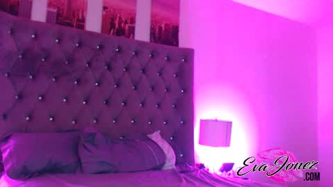 Eva online show from January 9, 9:06 am