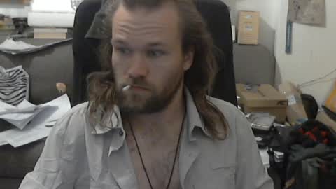 Han online show from April 18, 7:29 pm