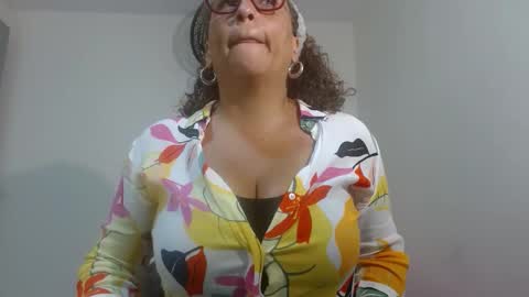 Eva Mills online show from January 10, 9:31 pm