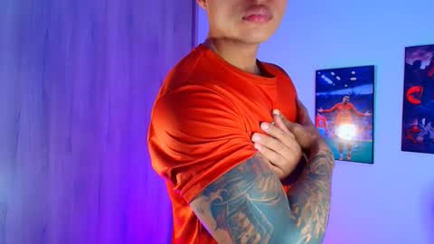 EVAN GREY online show from October 16, 6:02 am