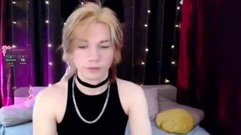 evan_reinhart online show from January 14, 3:14 am