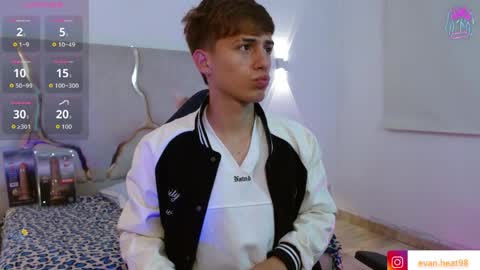 evan_tay online show from April 5, 2:30 am