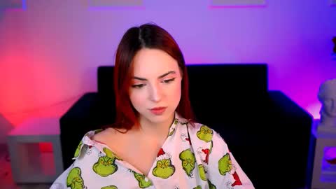 Eva  online show from December 20, 6:37 pm