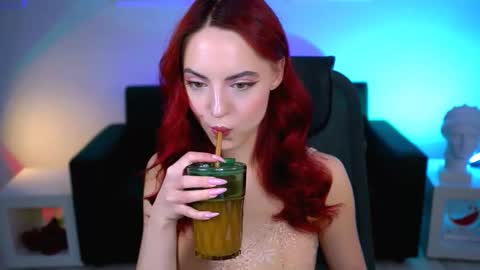 Snapshot of evanellson chatting on October 8, 12:22 pm Eva online show from October 8, 12:22 pm