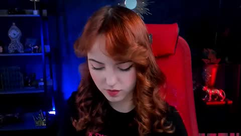 Snapshot of evanellson chatting on February 26, 4:49 pm Eva online show from February 26, 4:49 pm