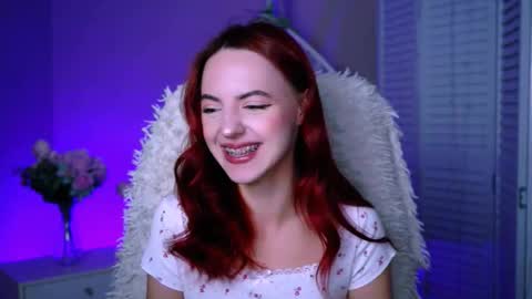 Snapshot of evanellson chatting on October 6, 8:32 am Eva online show from October 6, 8:32 am