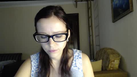 Snapshot of evangeline06 chatting on October 9, 9:37 am YourMistress online show from October 9, 9:37 am