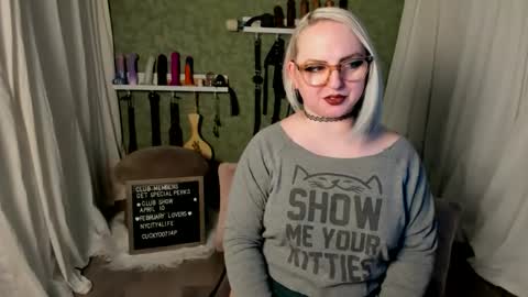 Evan Harlowe online show from March 28, 11:06 pm