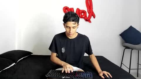 Evans collins24 online show from October 18, 8:57 pm