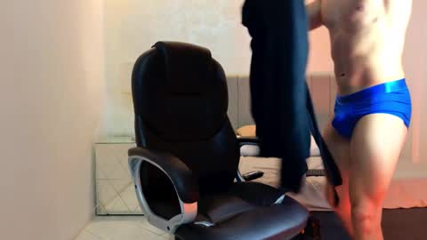 E V A N S online show from March 20, 12:48 am