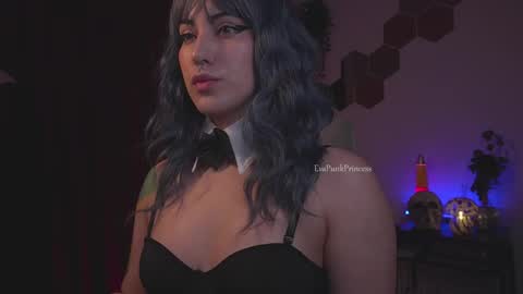 Snapshot of evapunkprincess chatting on October 1, 8:57 am Eva online show from October 1, 8:57 am