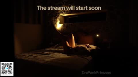 Snapshot of evapunkprincess chatting on March 3, 7:54 am Eva online show from March 3, 7:54 am