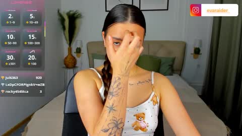 Eva online show from April 22, 2:57 pm