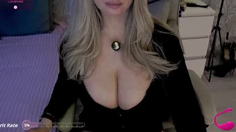 EvaRelusionJ online show from March 27, 2:39 am