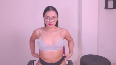 Snapshot of eve_rox18 chatting on October 29, 1:51 am Eve Rox18 online show from October 29, 1:51 am