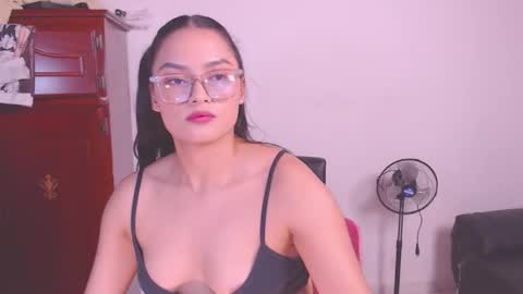 Snapshot of eve_rox18 chatting on October 9, 5:24 am Eve Rox18 online show from October 9, 5:24 am
