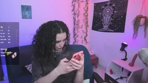 Snapshot of evee_uwu chatting on October 16, 9:02 pm Eve Jane online show from October 16, 9:02 pm