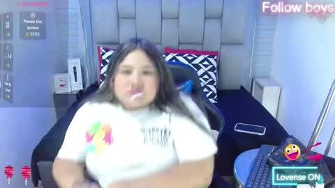 evelin zaens online show from October 9, 5:13 am