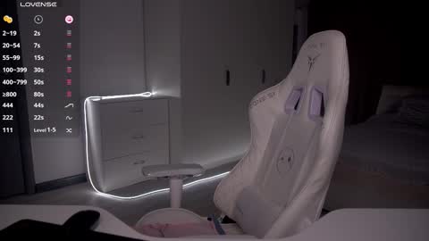 Evelina online show from February 23, 1:24 pm