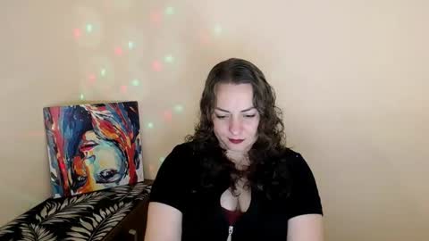 Snapshot of evelineli chatting on October 7, 9:55 pm Lydia online show from October 7, 9:55 pm